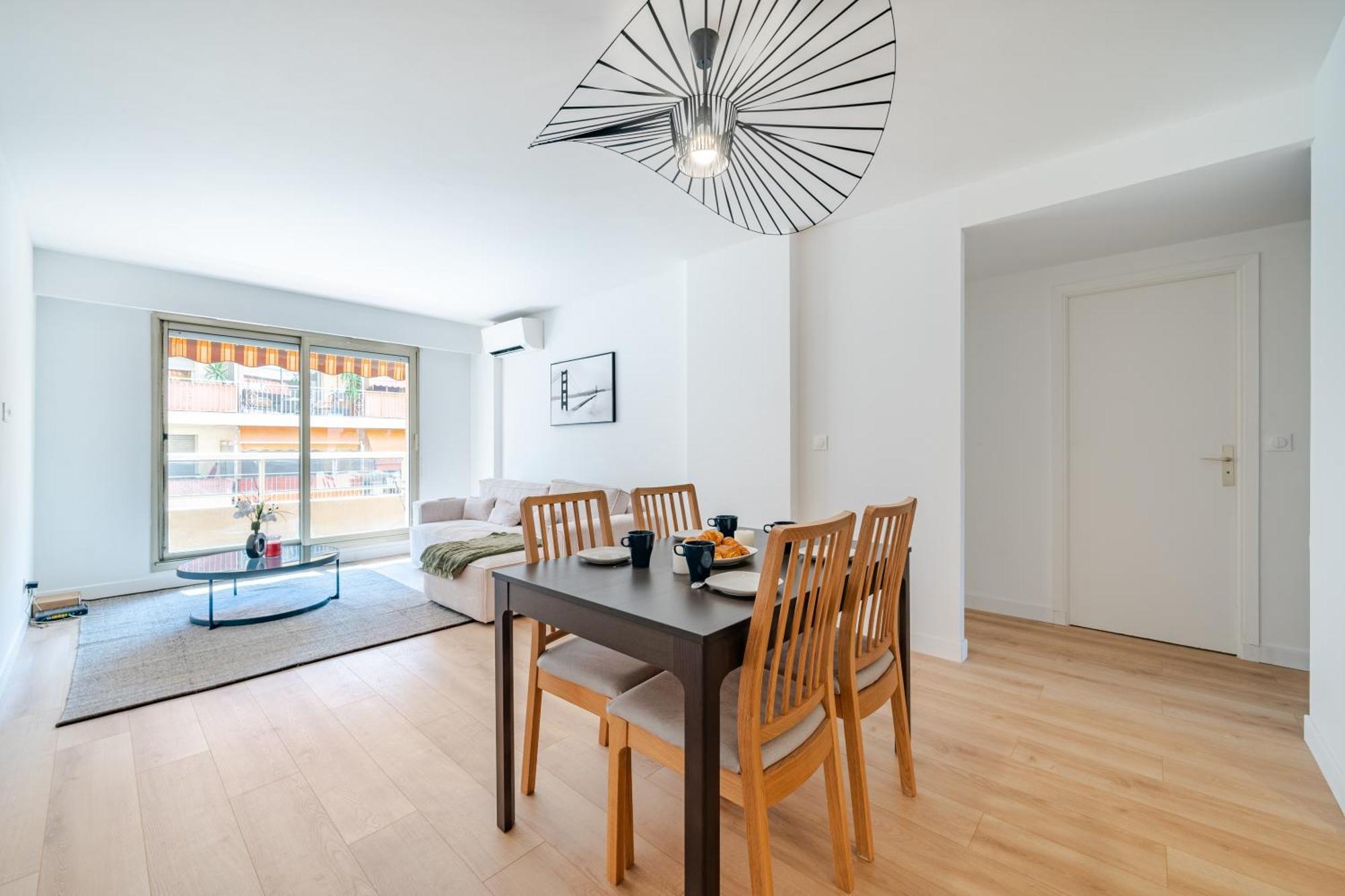 Near Old Town And Apartment Fully Renovated Nizza Esterno foto