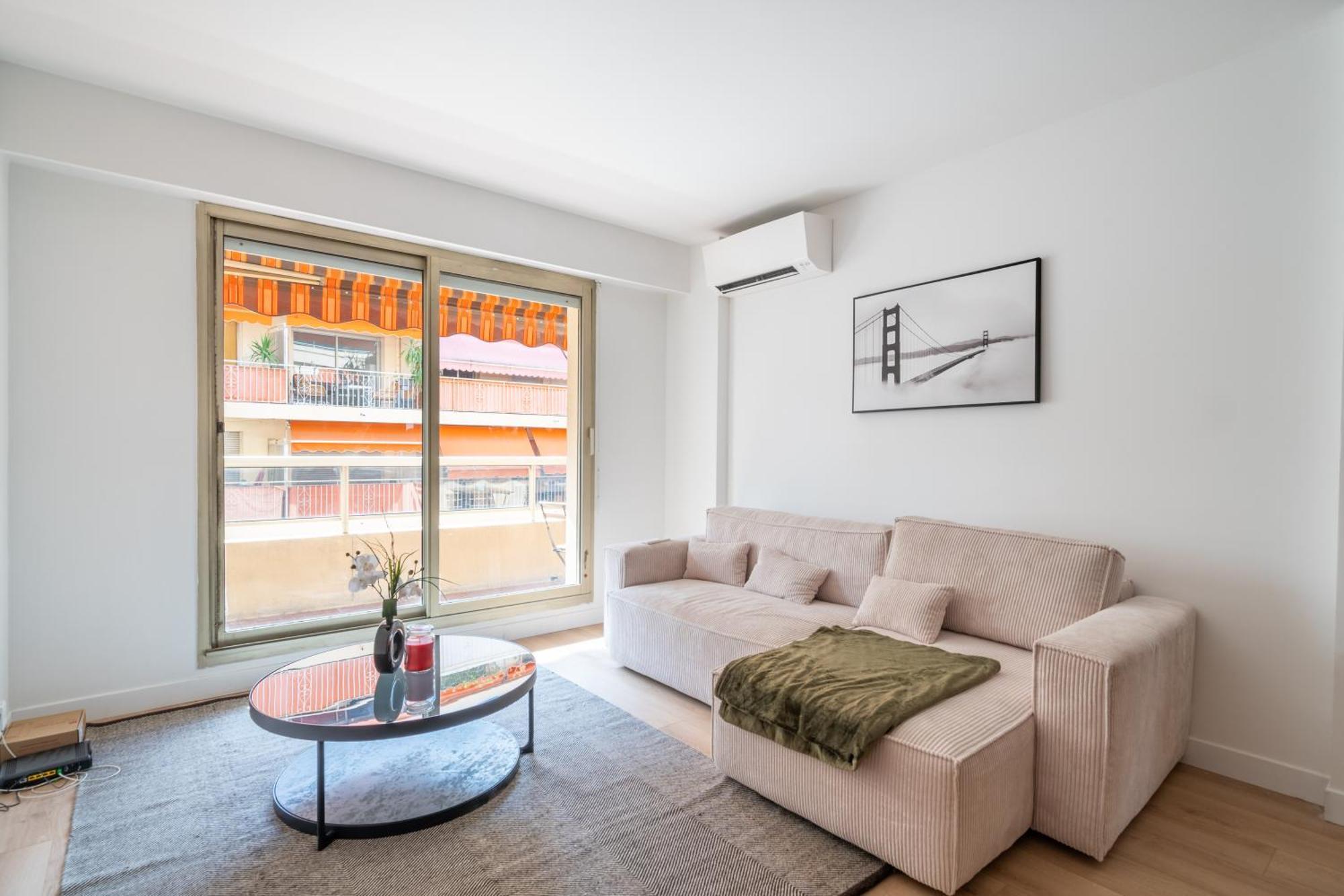 Near Old Town And Apartment Fully Renovated Nizza Esterno foto